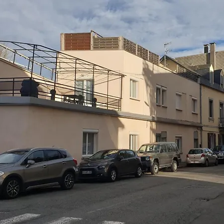 Loc Trotteur Le Pivoine Grand Confort, Gare Sncf De * Lourdes