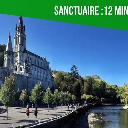 Loc Trotteur Le Pivoine Grand Confort, Gare Sncf De Lourdes