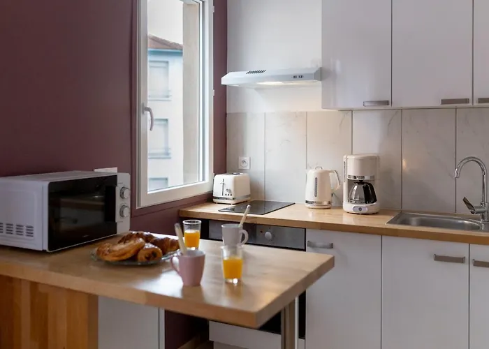 Loc Trotteur Le Pivoine Grand Confort, Gare Sncf De Apartman